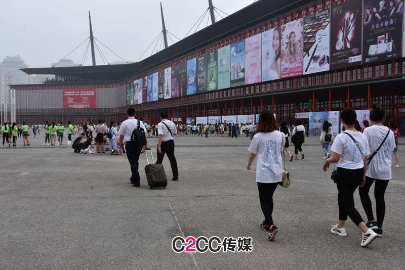 祛斑神器芊小白，如何在鄭州美博會(huì)上脫穎而出(圖1)