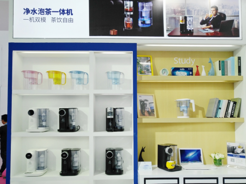 深圳禮品展眾星云集 凈飲機(jī)又成鎮(zhèn)場(chǎng)神器(圖2) 深圳禮品展眾星云集 凈飲機(jī)又成鎮(zhèn)場(chǎng)神器